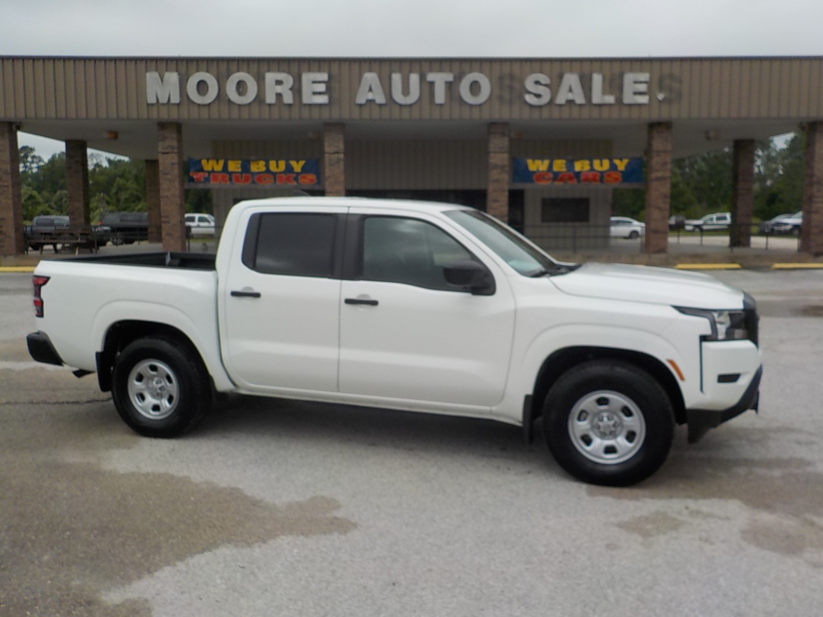 photo of 2024 Nissan Frontier S Crew Cab 2WD